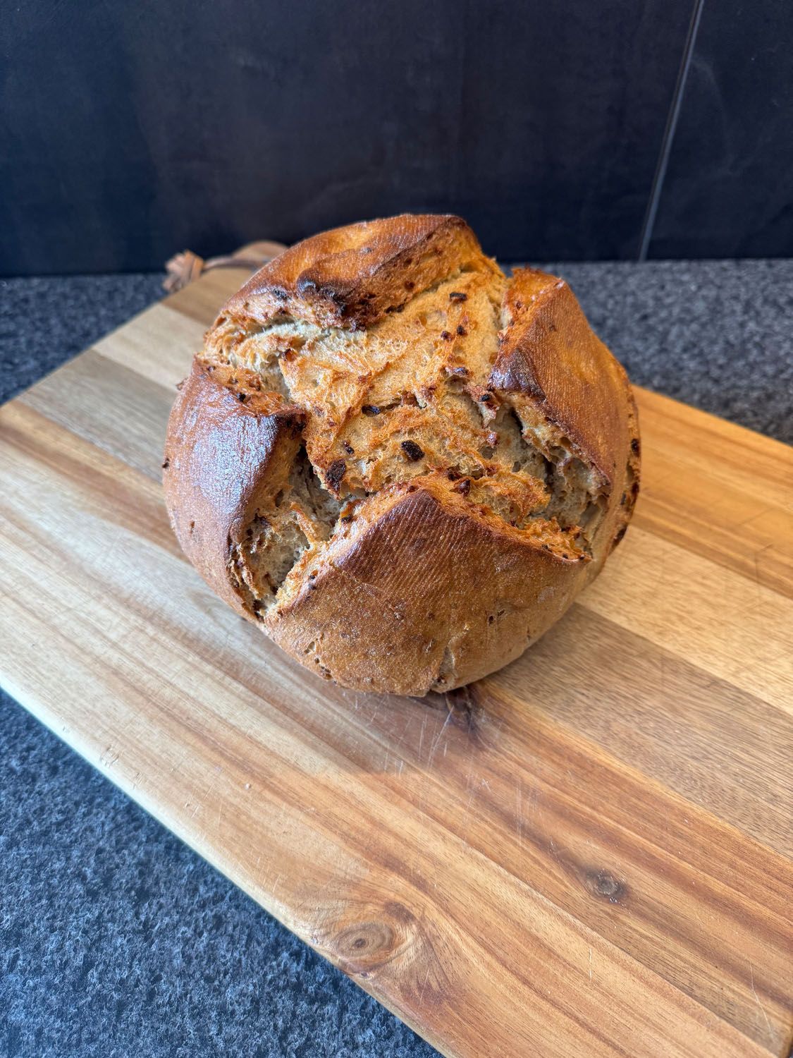 Cafe Café Endter Konditorei Bäckerei Brotkultur Tortenkunst Kaffee Kaffeespezialitäten Brot Mischbrot Weißbrot Zwiebelbrot Roggenbrot Vitalbrot Roggenvollkornbrot Dinkel-Chiabrot Holzofenbrot Hachelsteiner Hallenburger Pane Ructico